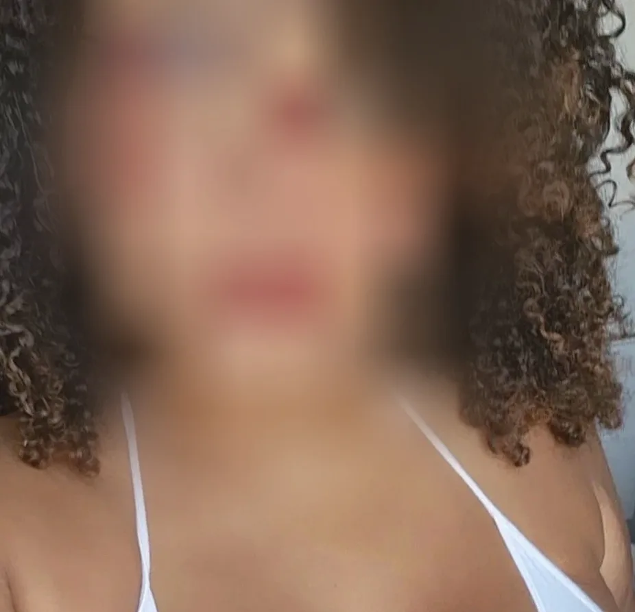 Diana, 33