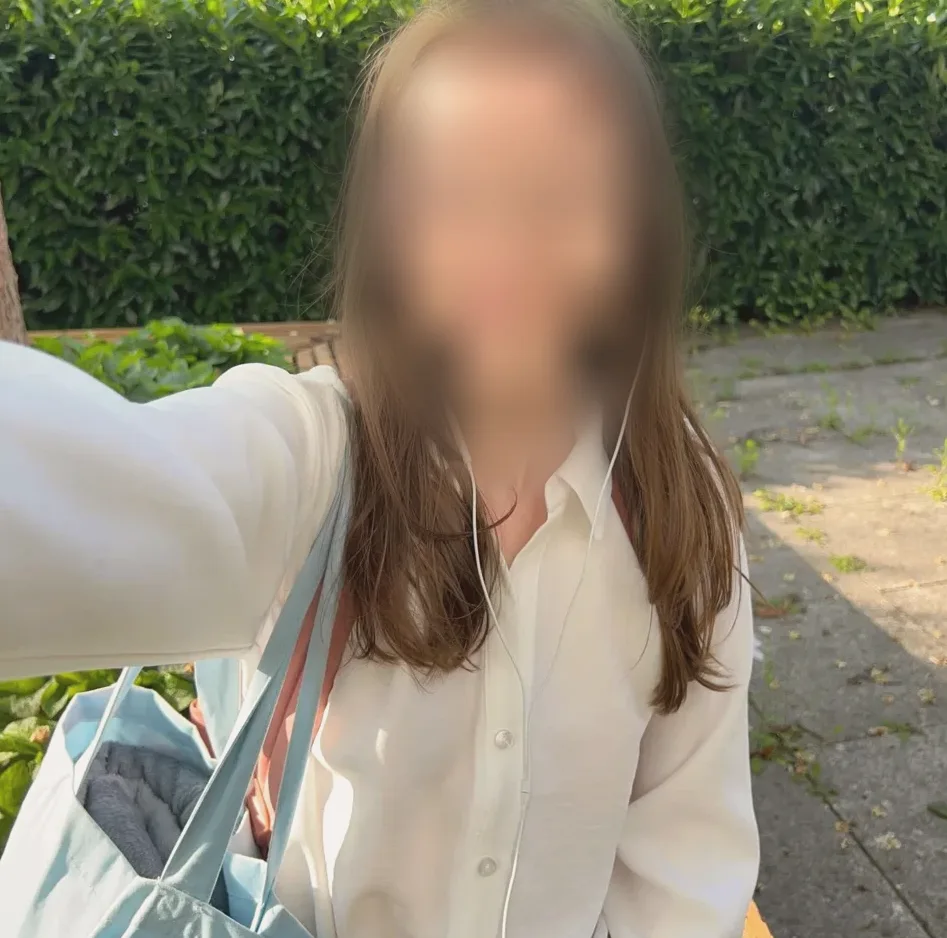 Hannah, 22