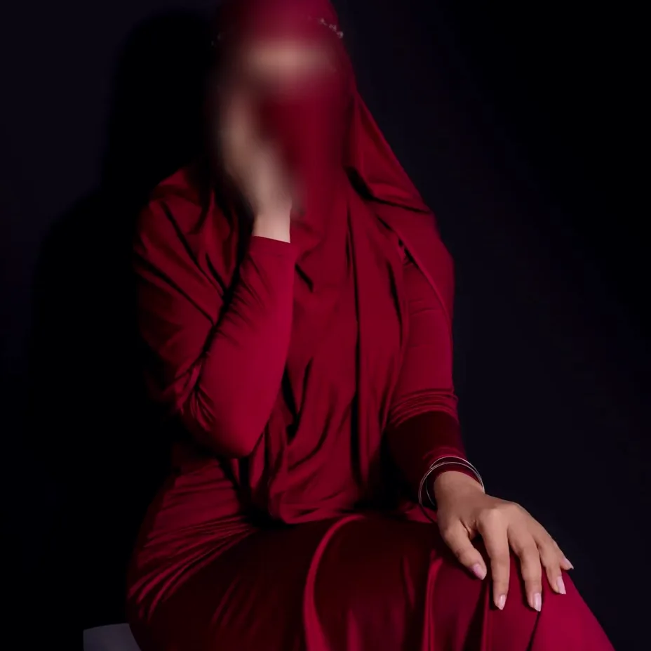 Jana, 23