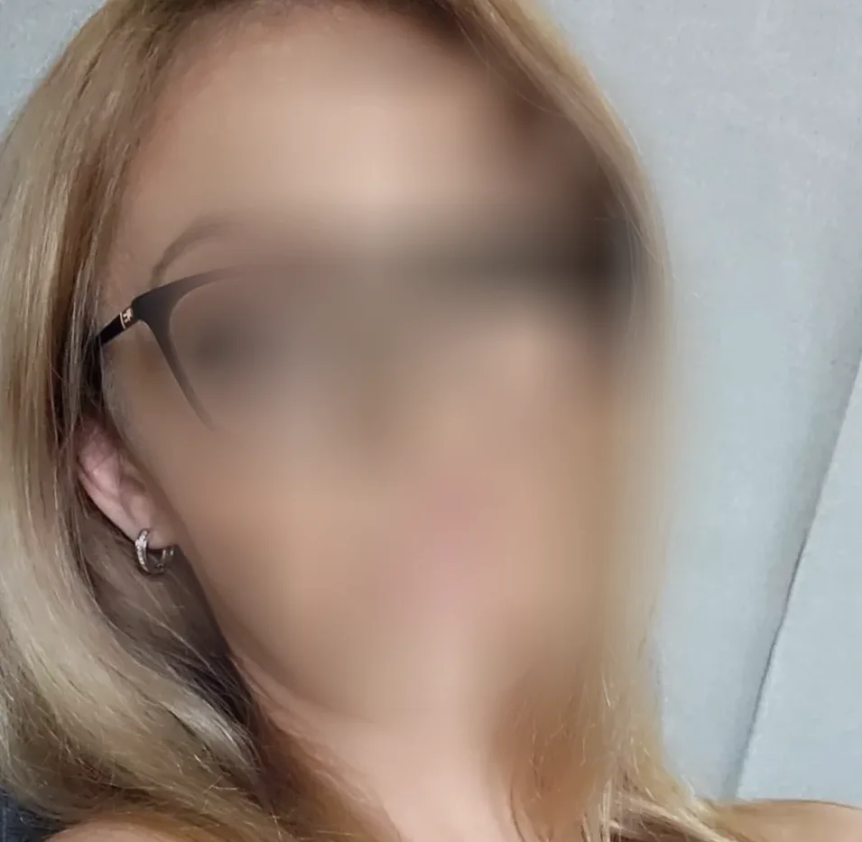Kim, 37