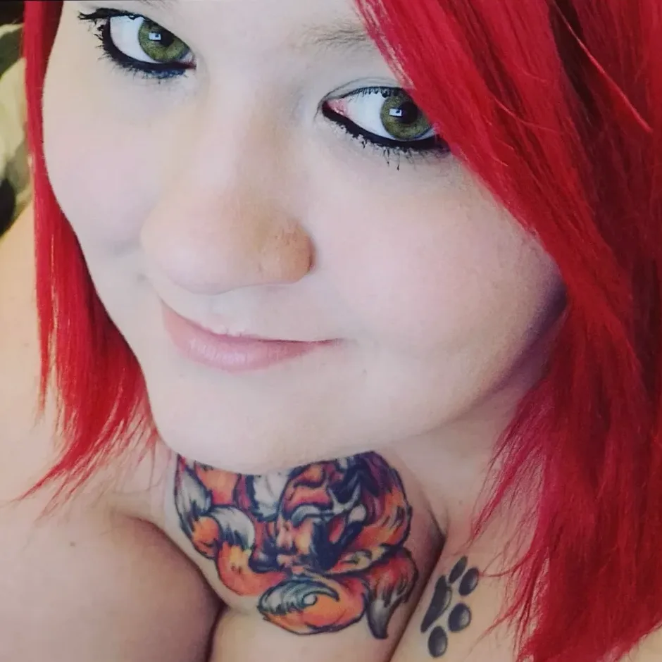 Leonie, 32